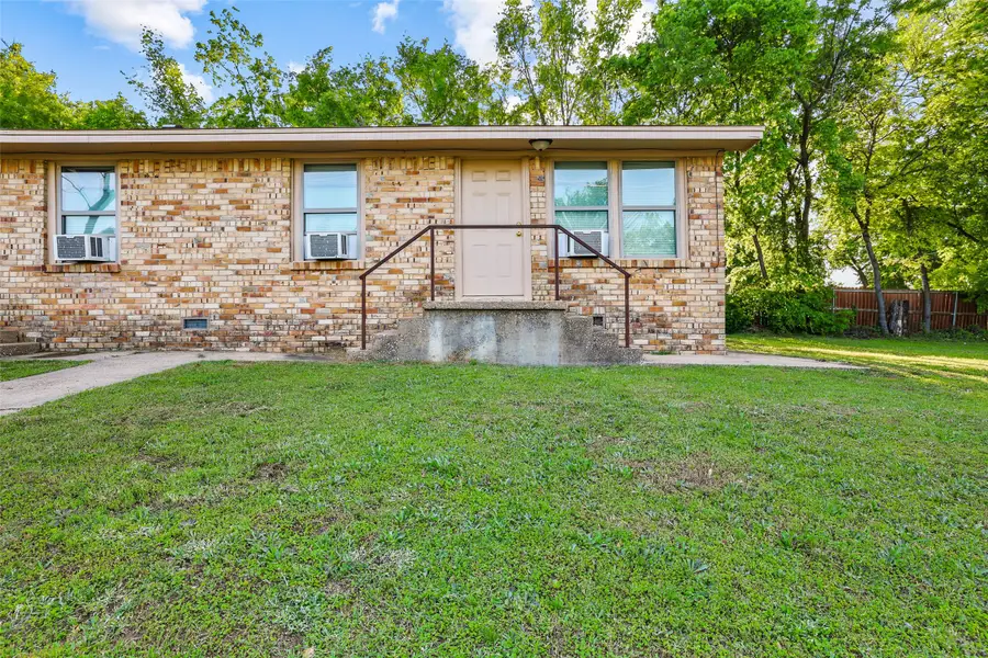 701 W Hull Street #101-2, Denison, TX 75020 - #2