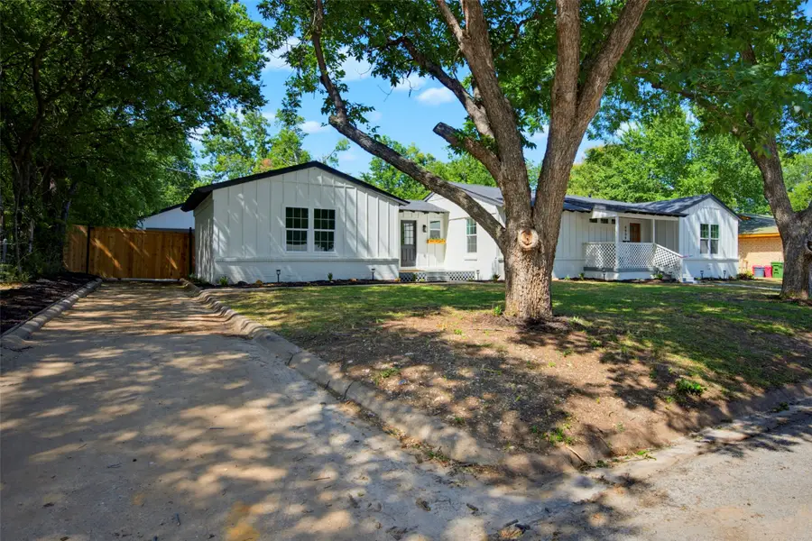 6909 Park Place Drive, Richland Hills, TX 76118 - #2