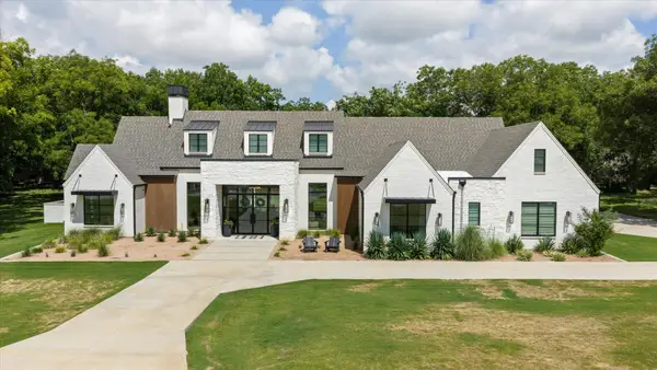 8013 W Landings Road, Granbury, TX 76049