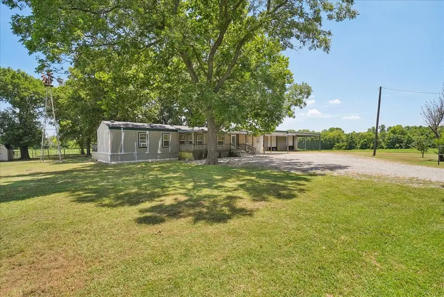 691 S State Highway 78, Bonham, TX 75418 - #2