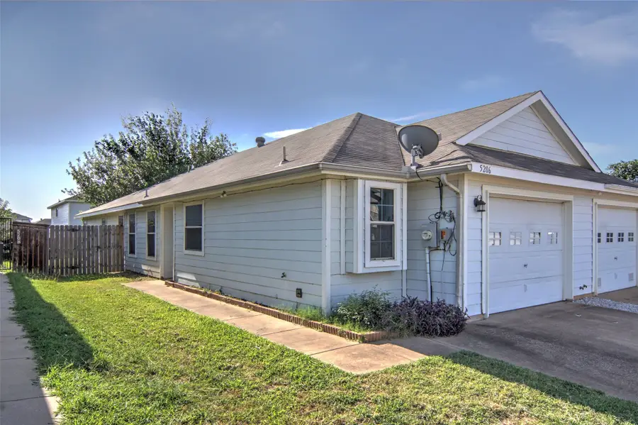 5206 Mountain Spring Trail, Fort Worth, TX 76123 - #2