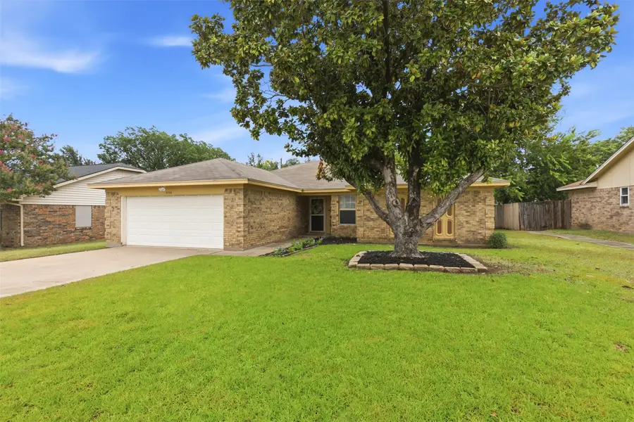 5536 Meadow Oak Street, North Richland Hills, TX 76180 - #3