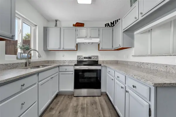 641 Carriagehouse Lane #7, Garland, TX 75040