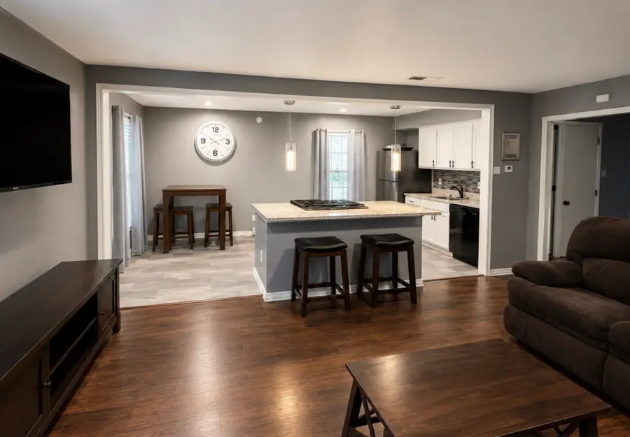 1642 Ash Street, Grand Prairie, TX 75050 - #3