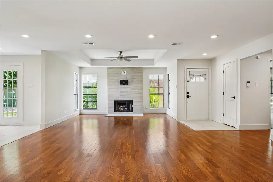 14815 Surveyor Boulevard, Addison, TX 75001 - #3