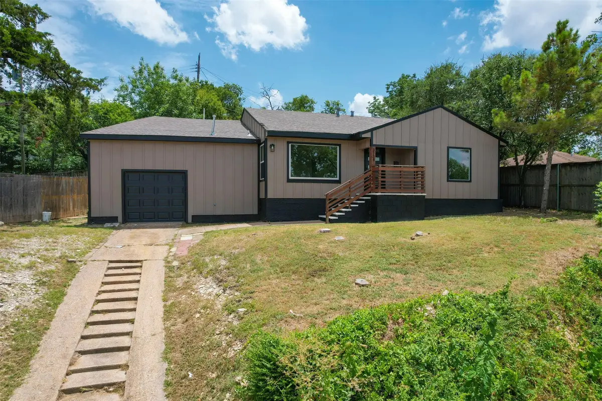 3134 W Jefferson Boulevard, Dallas, TX 75211 - #1