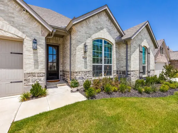 134 Sandie Drive, Rhome, TX 76078