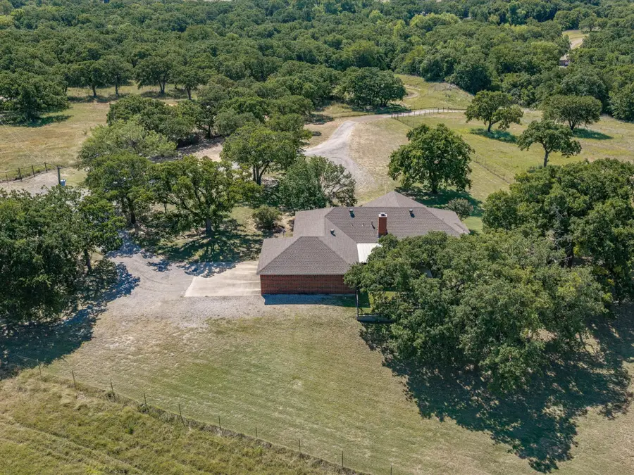 466 County Road 1180, Alvord, TX 76225 - #2
