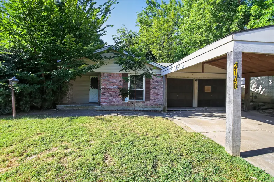 2108 Barton Drive, Arlington, TX 76010 - #3