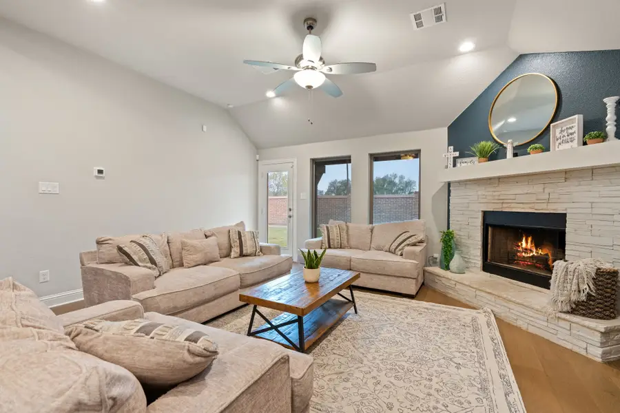 225 Lariat Trail, Waxahachie, TX 75165 - #2
