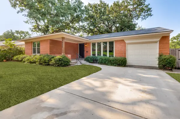 1232 Fair Oaks Drive, Irving, TX 75060