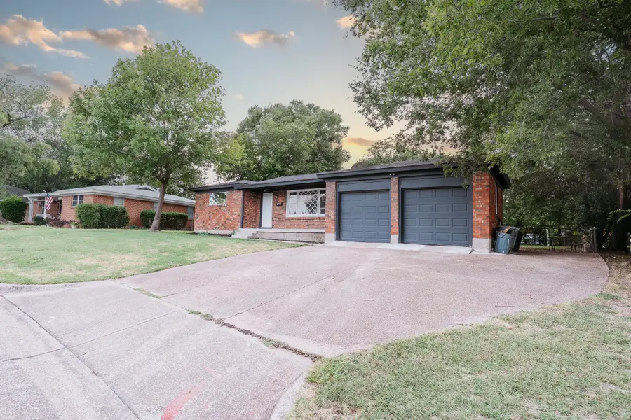 3617 Bewley Street, North Richland Hills, TX 76117 - #2