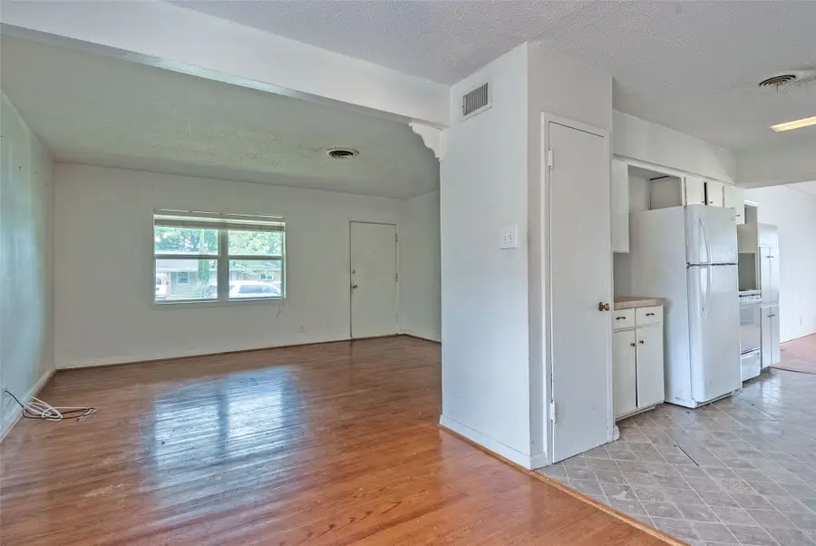 11005 Tascosa Street, Dallas, TX 75228 - #3