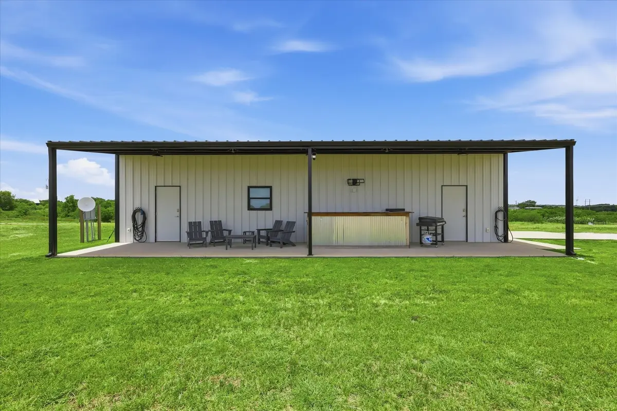 10061 Fm 66, Grandview, TX 76050 - #1