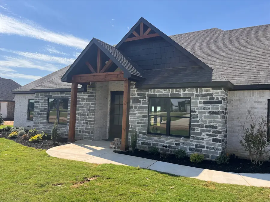 1404 Dixie Estates Way, Whitesboro, TX 76273 - #2