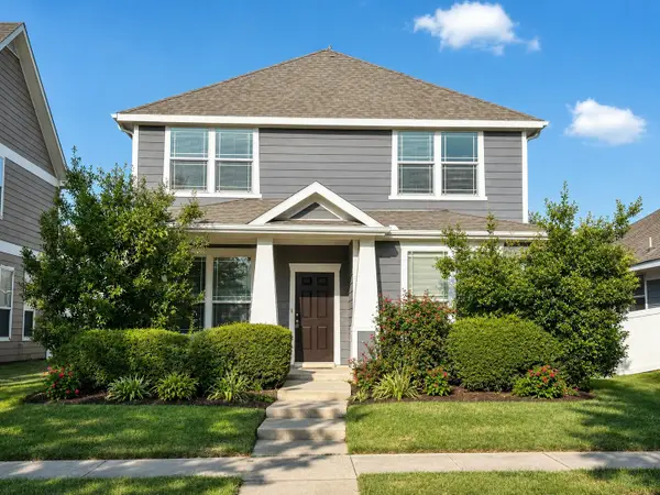 1908 Cabrera Drive, Aubrey, TX 76227