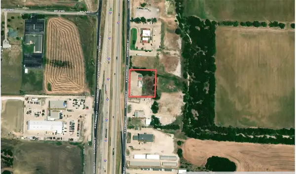 1404 N Stemmons, Sanger, TX 76266