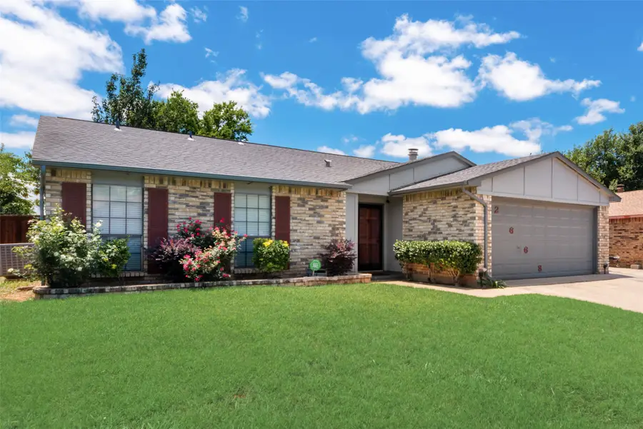 2668 Castanada Circle, Fort Worth, TX 76112 - #2