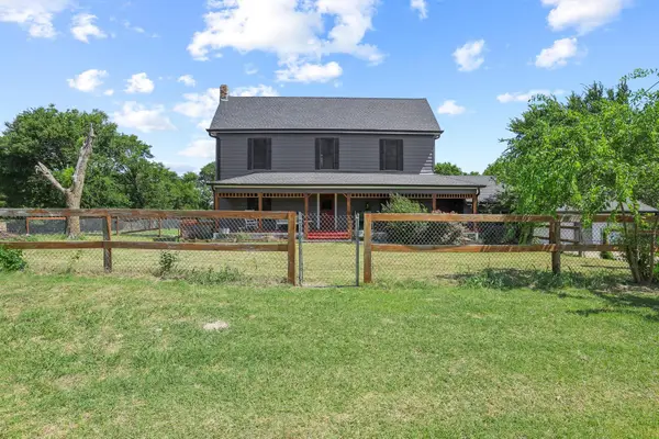 4453 Fm 902, Howe, TX 75459