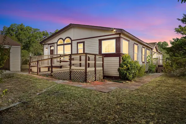269 County Road 4374, Decatur, TX 76234
