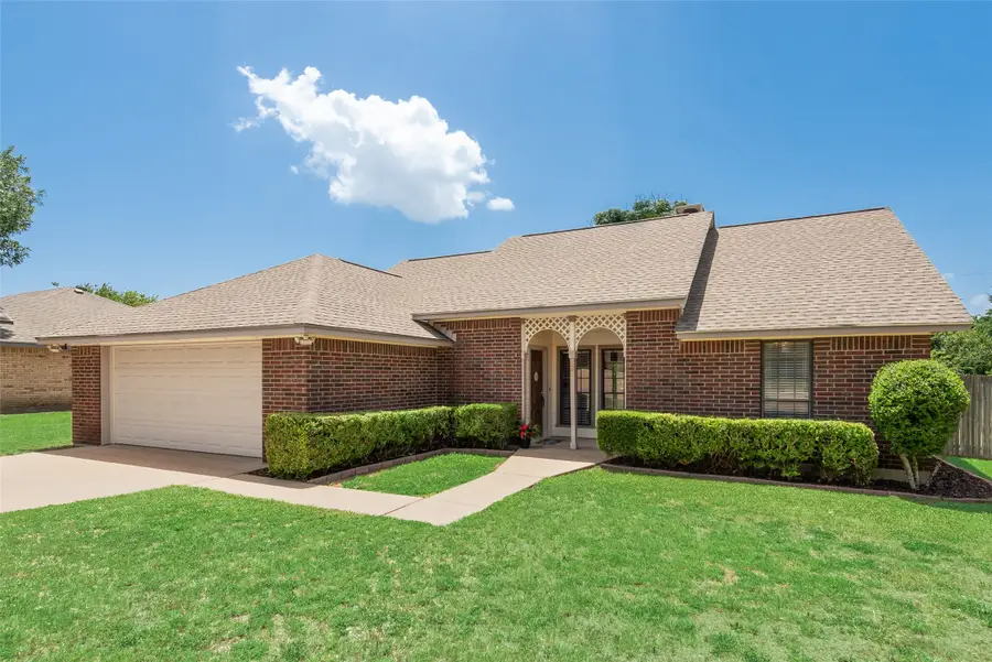 607 S 2nd Street, Midlothian, TX 76065 - #2