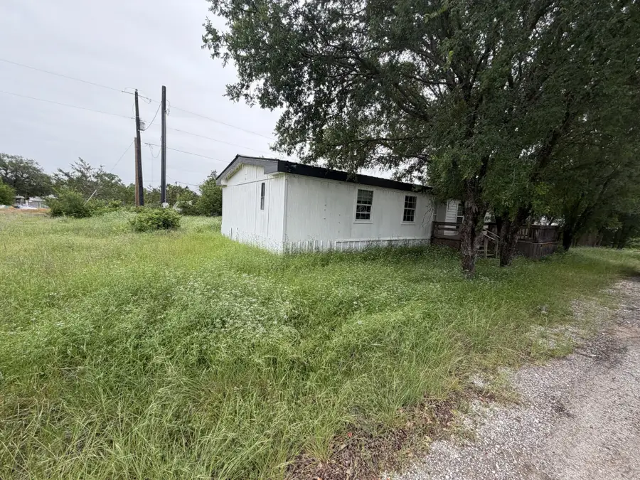 4231 Cottonwood Drive, Granbury, TX 76048 - #2