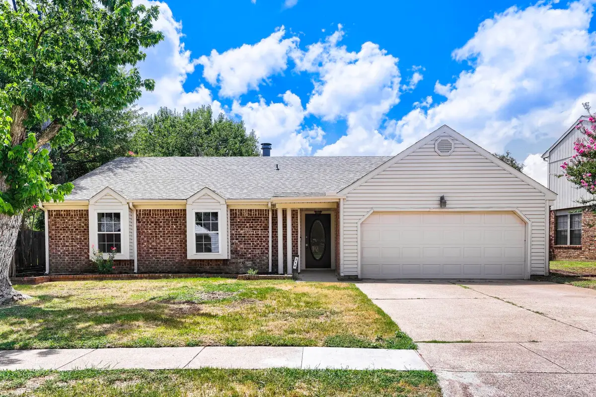 314 Sandlewood Lane, Euless, TX 76039 - #1