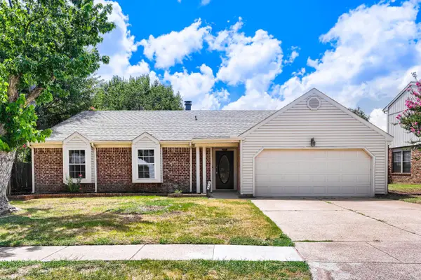 314 Sandlewood Lane, Euless, TX 76039