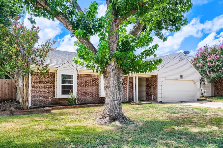 314 Sandlewood Lane, Euless, TX 76039 - #2