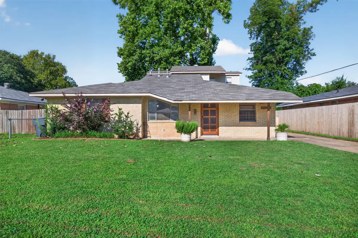 2714 E Cavett Drive, Shreveport, LA 71104 - #1