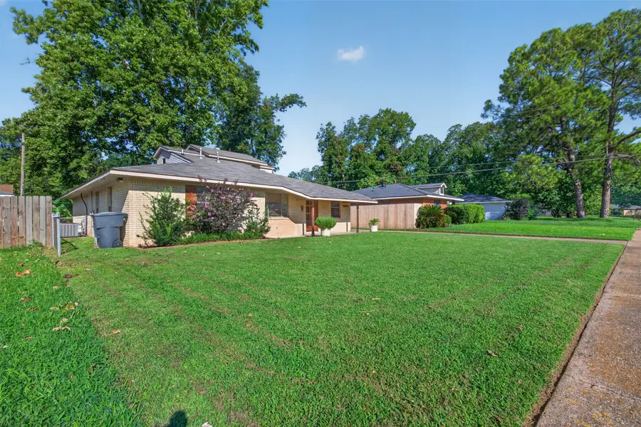 2714 E Cavett Drive, Shreveport, LA 71104 - #2