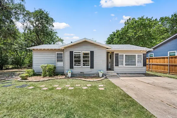 3501 Eastridge Drive, Haltom City, TX 76117