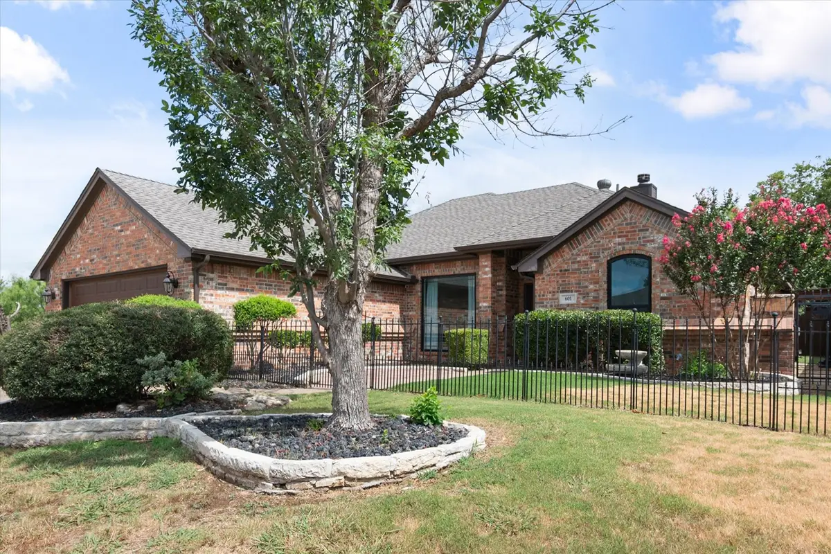 601 Mesa Vista Drive, Crowley, TX 76036 - #1
