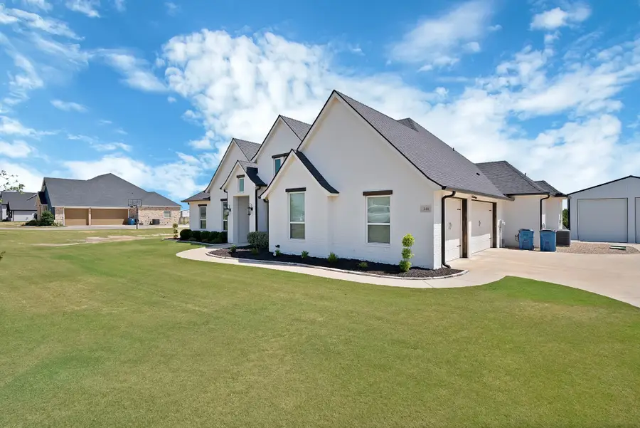 244 Harvard Lane, Springtown, TX 76082 - #2