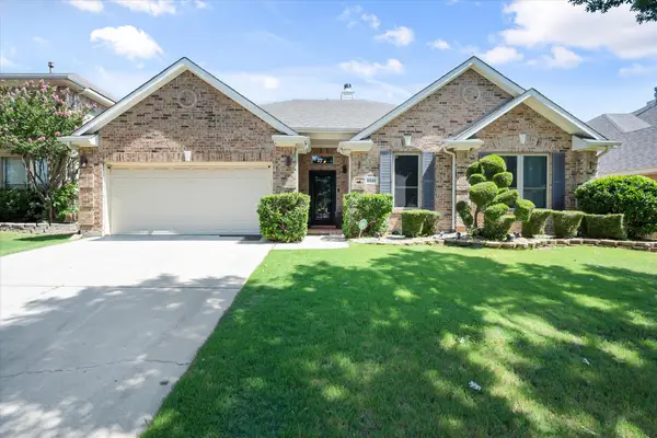2930 Cheshire Way, Grand Prairie, TX 75052