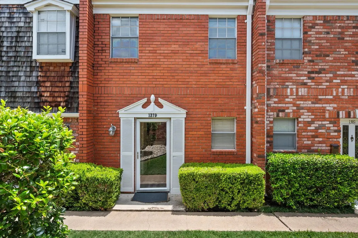 1379 Roaring Springs Road, Fort Worth, TX 76114 - #1