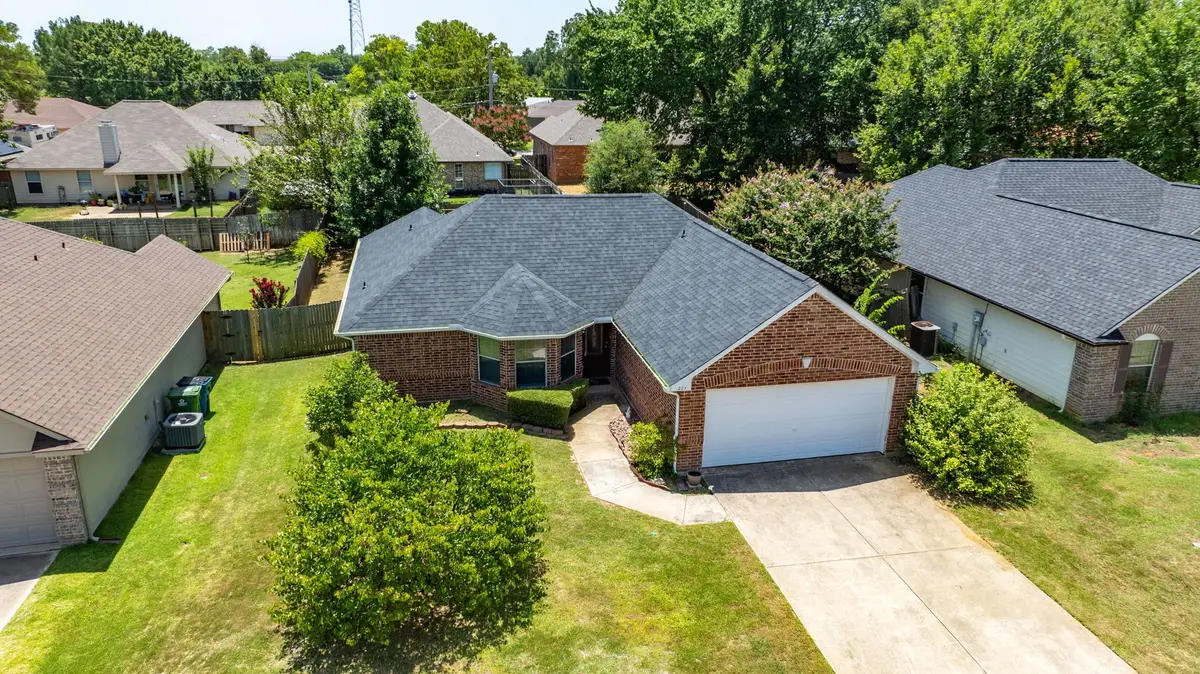 221 Quail Run, Aubrey, TX 76227 - #1