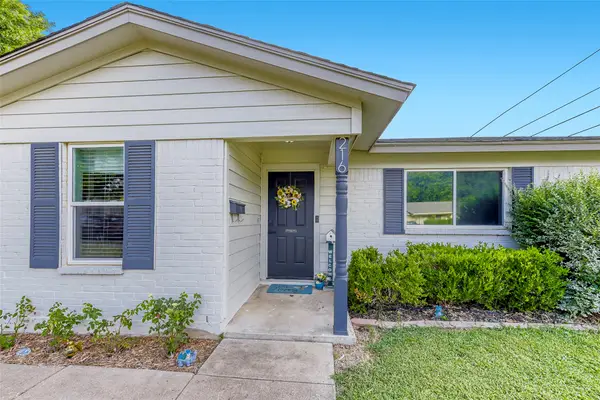 216 N Prairie View Road, Crowley, TX 76036