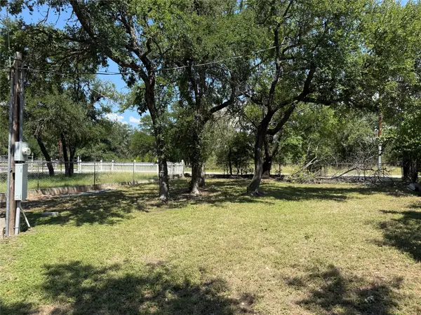 470 Bluebonnet Lane, Brownwood, TX 76801