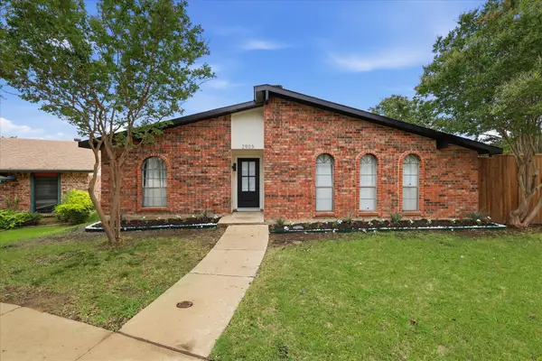 2903 Winterberry Drive, Carrollton, TX 75007