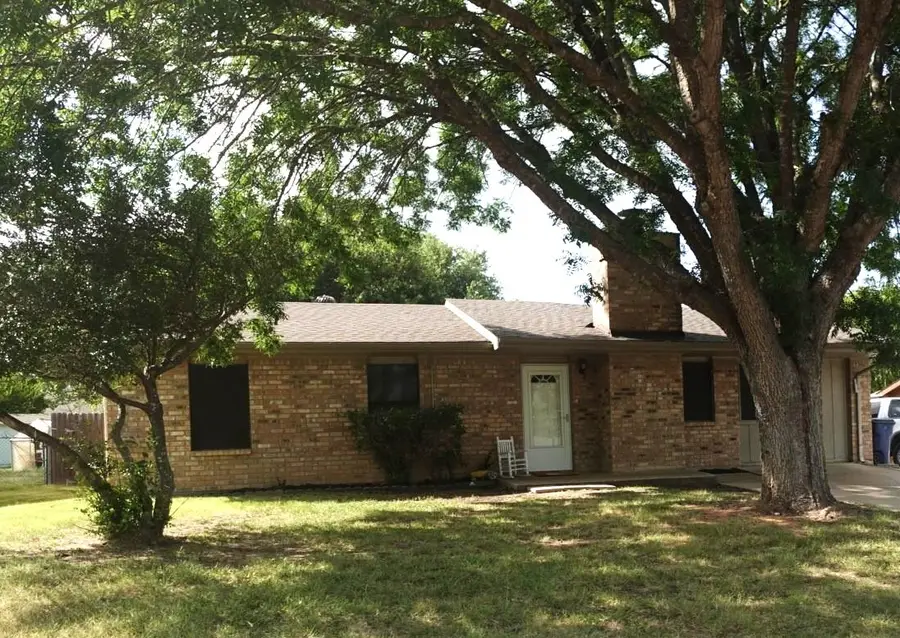 1414 W Torrey Street, Granbury, TX 76048 - #2