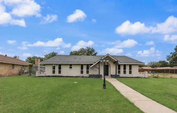 3914 Shady Hollow Lane, Dallas, TX 75233