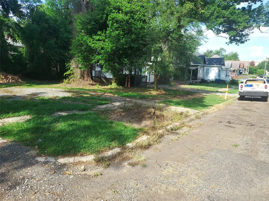 553 Dalzell Street, Shreveport, LA 71101 - #3