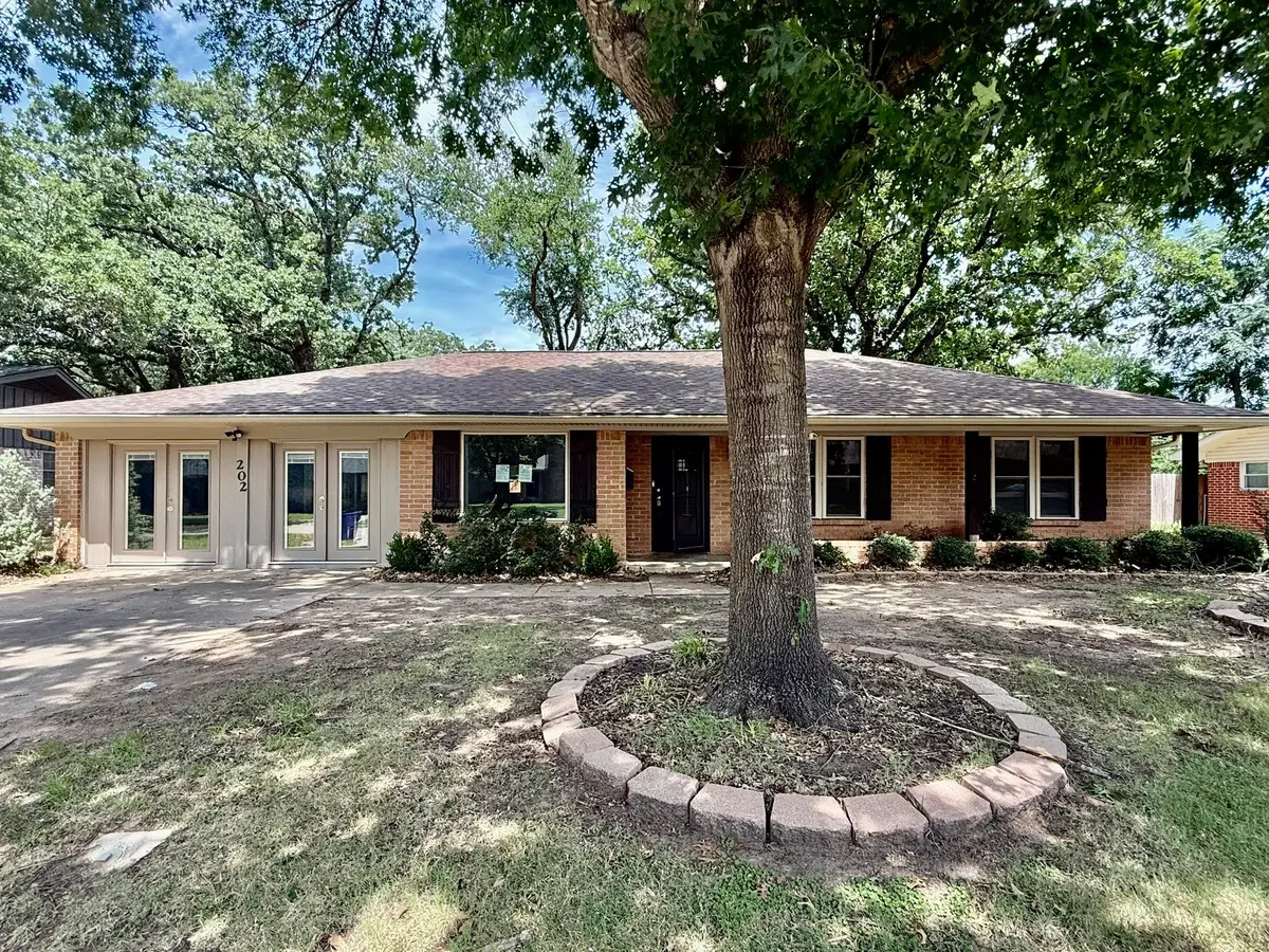 202 Juniper Street, Mansfield, TX 76063 - #1