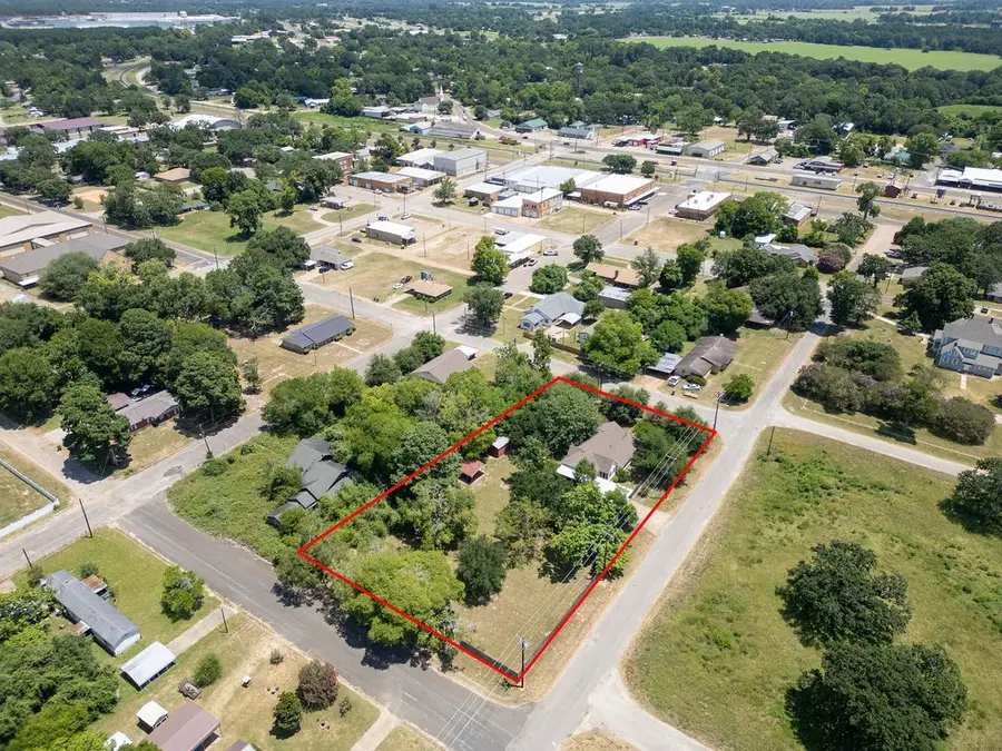 211 S Olive Street, Grapeland, TX 75844 - #2