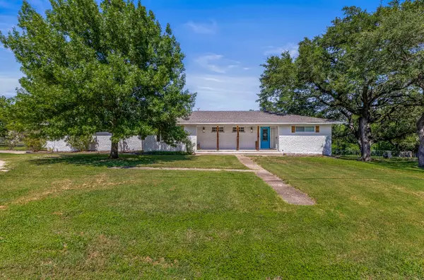1305 S Old Temple Road, Lorena, TX 76655