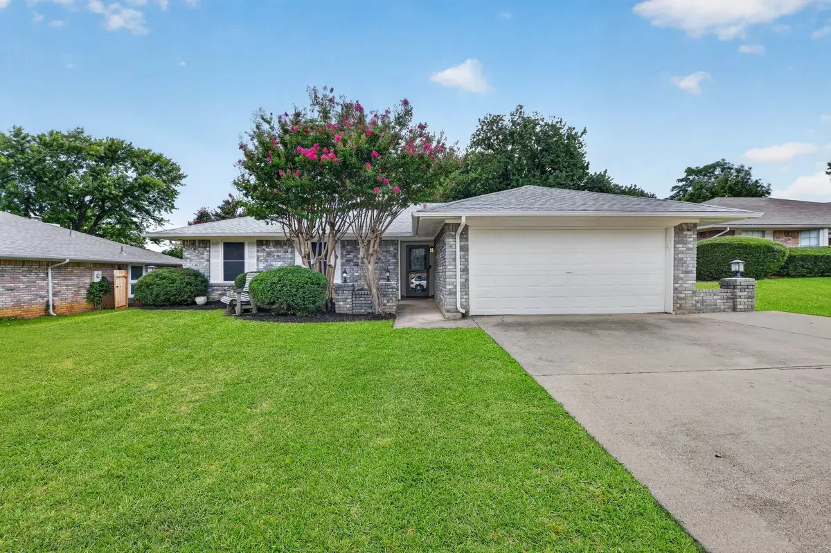 2511 Poppy Lane, Euless, TX 76039 - #1
