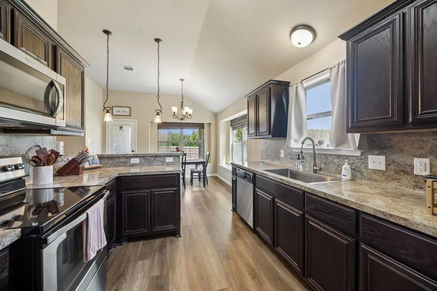 1901 Millbrook Drive, Midlothian, TX 76065 - #2