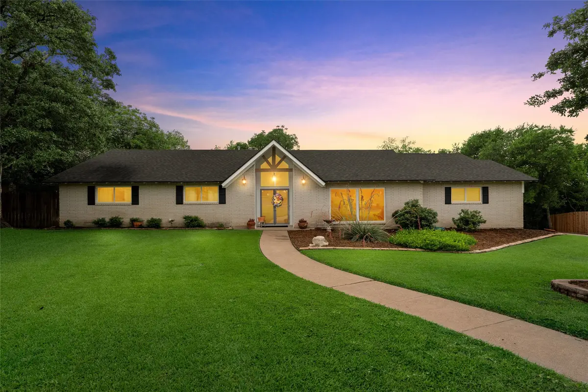 1124 Sierra Drive, Woodway, TX 76712 - #1