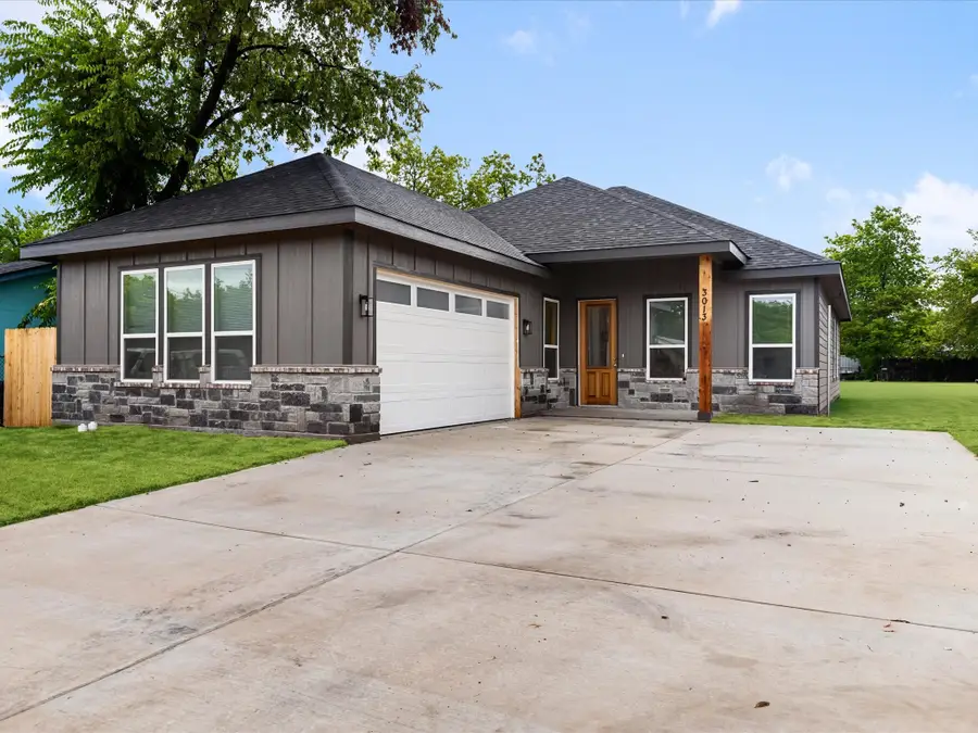 3013 Donalee Street, Fort Worth, TX 76105 - #2